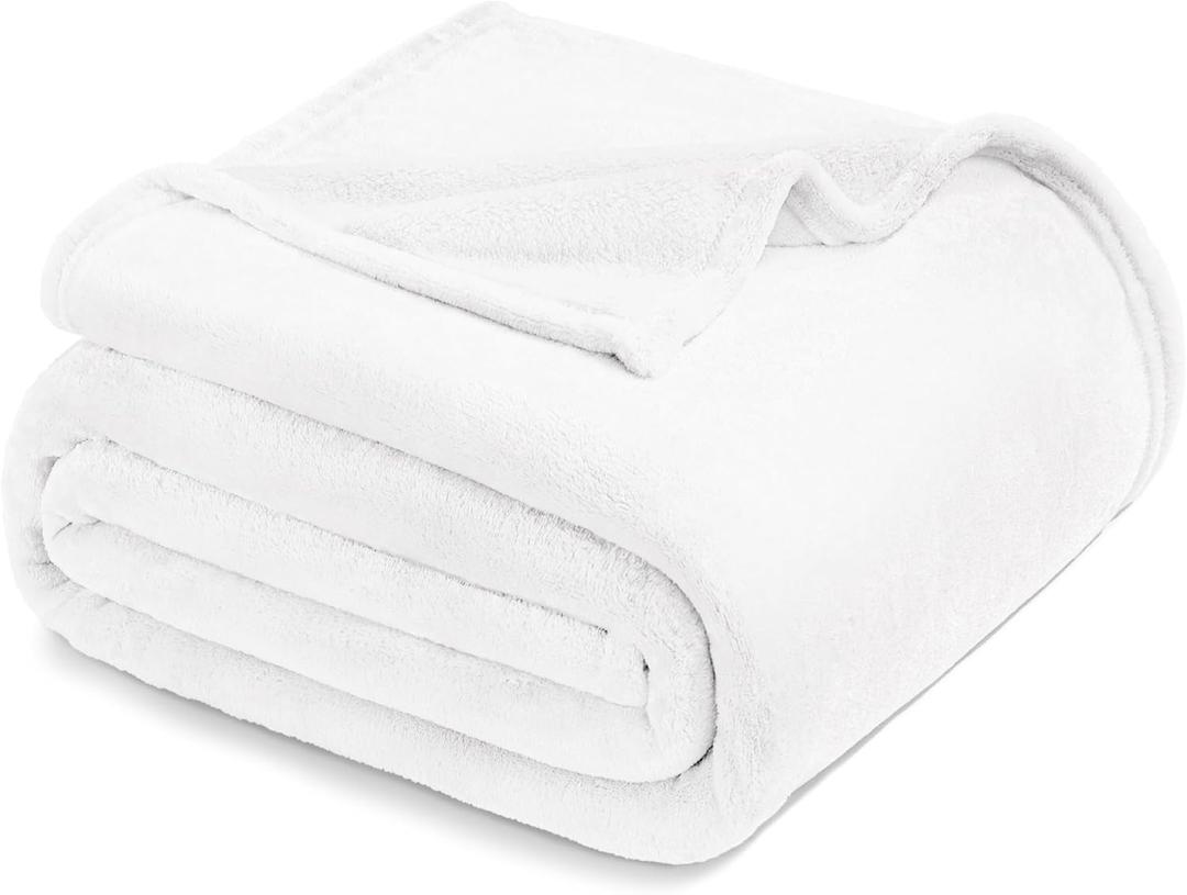 Exclusivo Mezcla Fleece Blanket Twin Size for Bed, Super Soft and Warm, All Season Use, Cozy, Plush, Lightweight, 60x80 Inches Pure White