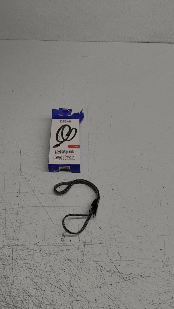 Zgear 3 Foot Flat Magnetic Sync & Charge Cable