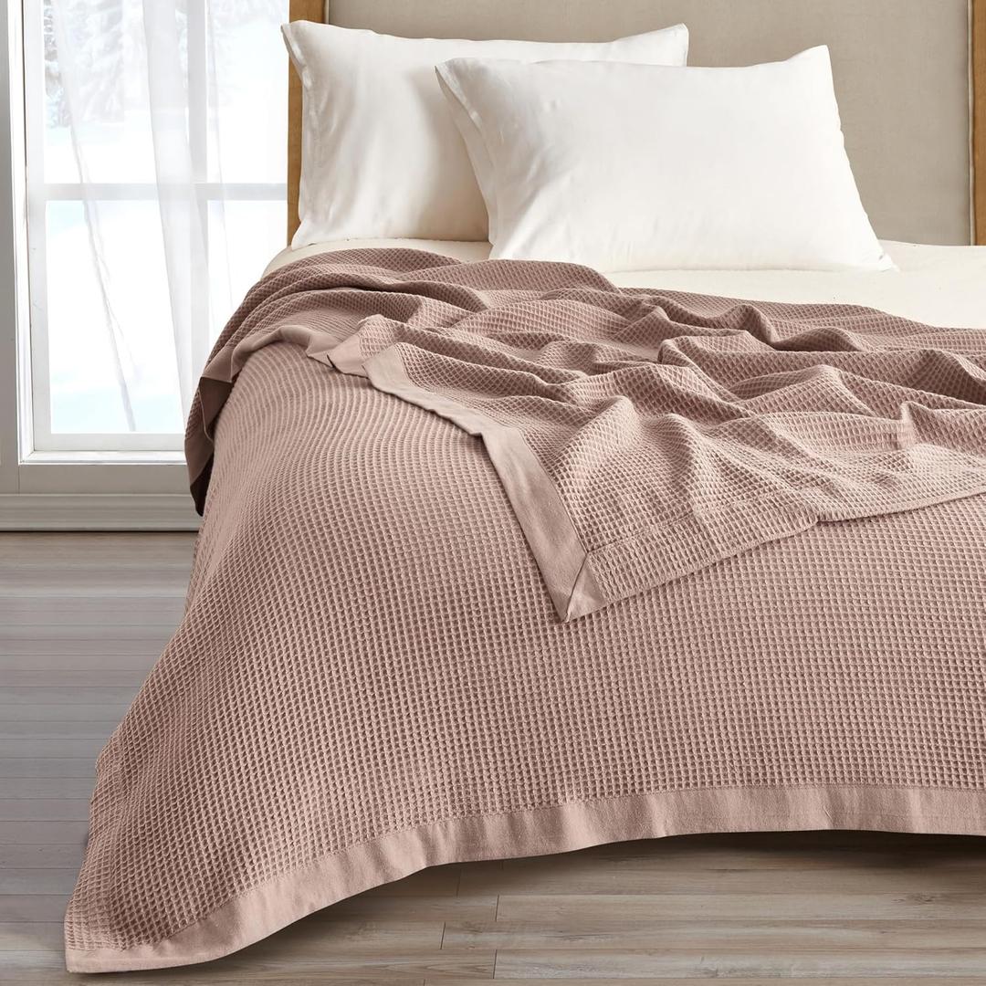 Great Bay Home 100% Cotton Blanket for Full/Queen Size Bed | Lightweight and Breathable Waffle Weave Blankets for Summer & Spring | Versatile, Layering Pink Bed Blanket, Redwood, 90x90 inches
