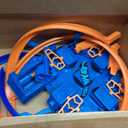Hot Wheels Track Set with 1:64 Scale Toy Car, 4 Intersections for Crashing, Powered by a Motorized Booster, Criss-Cross Crash Track, Medium