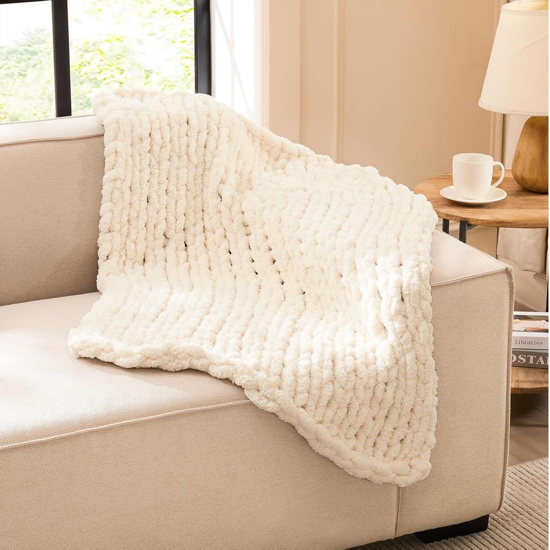L'AGRATY Chunky Knit Blanket Throw: 30''x40'' Chenille Chunky Knitted Throw Blanket for Bed Couch - Handmade Thick Big Cable Knit Blanket - Large Chunky Crochet Rope Blanket for Home Decor(Ivory)