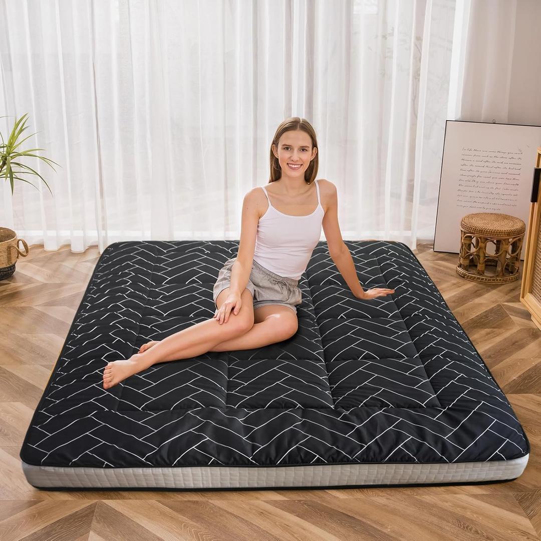 MAXYOYO Black Geometric Pattern Futon Mattress, Japanese Floor Mattress Quilted Mattress Topper, Extra Thick Folding Sleeping Pad Breathable Floor Lounger Guest Couch for Camping, Full