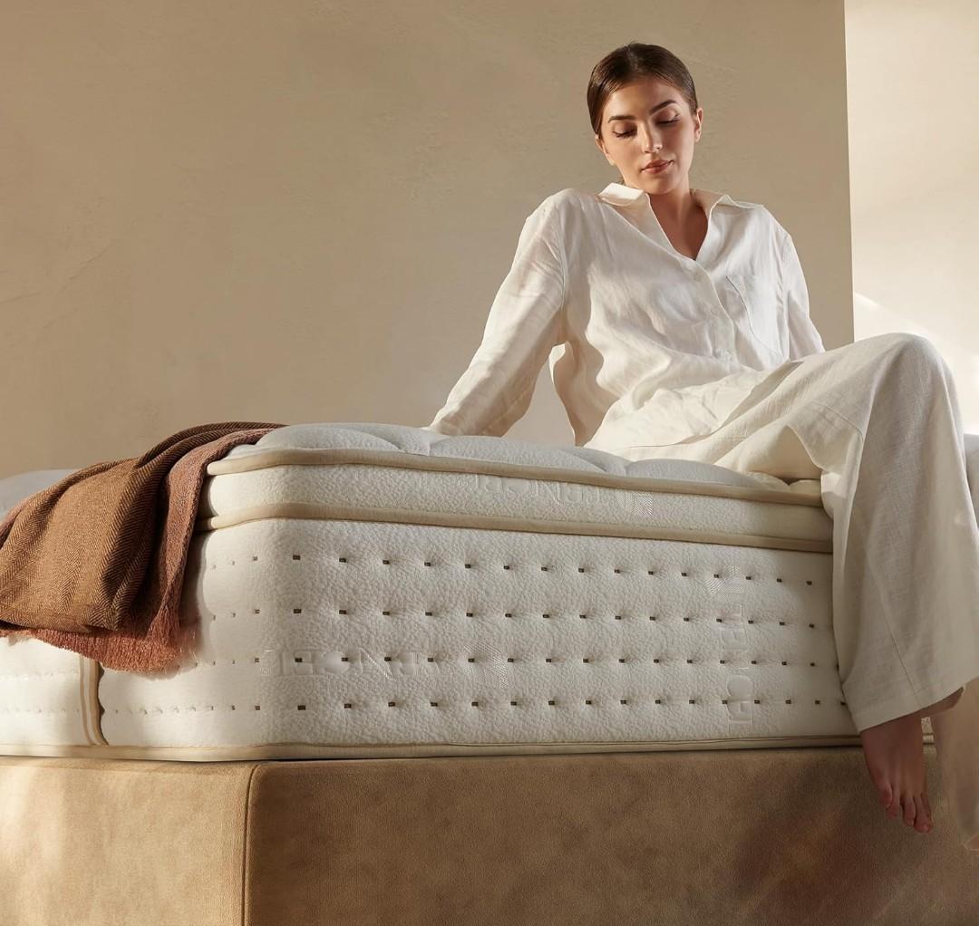 OFFTR z Hybrid Support Mattress, Zoned Pocket Coils & Cooling Memory Foam, MediumFirm Feel with Strong Edge Support, Pressure Relief, CertiPURUS Certified