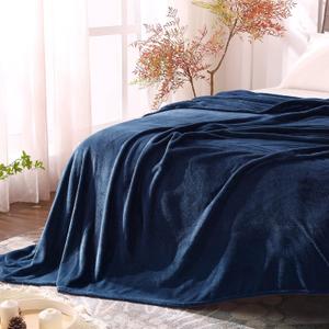 BEDELITE Fleece Blanket King Size Blankets for Bed, Luxury Plush Cozy Fuzzy Blanket 108x90 inches, Super Soft Warm Lightweight Throw Blanket All Seasons Suitable, Navy Blue