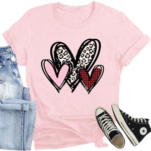Valentines Day Shirt for Women Love Heart Printed T-Shirts Casual Summer Tee Tops (Pink, L)