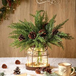 1 Set Christmas Norfolk Pinecone Picks with Glass Vase Artificial Pinecone Branch Table Decoration Xmas Norfolk Stem Clear Lights Vase for Centerpieces Arrangement Gifts Holiday Season Decor