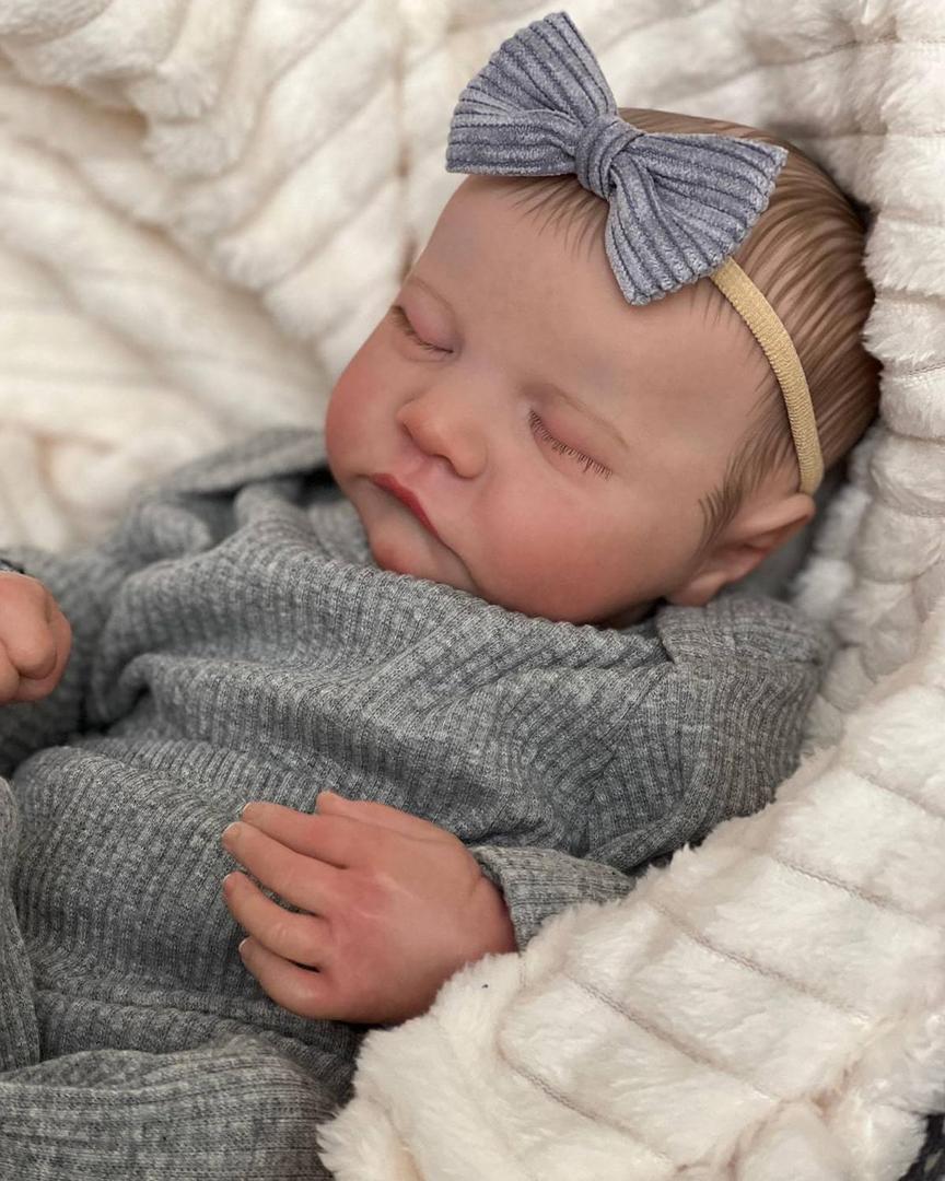 Realistic Reborn Baby Dolls Girl 17-Inch Soft Vinyl Lifelike Real Life Baby Dolls Babe Reborn Accessories for 3+ Years Old (Gray)