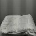 OLANLY Queen Quilted Fitted Mattress Pad, Elastic Fitted Mattress Topper, Cooling Soft Mattress Cover Stretches up to 21 Inches Deep, Machine Washable Mattress Protector (60x80 inch, White)