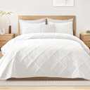 Exclusivo Mezcla Quilts Queen Size - White Quilt Set Bedspread with 2 Pillow Shams, Modern Bedding Set with Striped Pattern, Soft Lightweight Bedspreads Queen Size for All Seasons