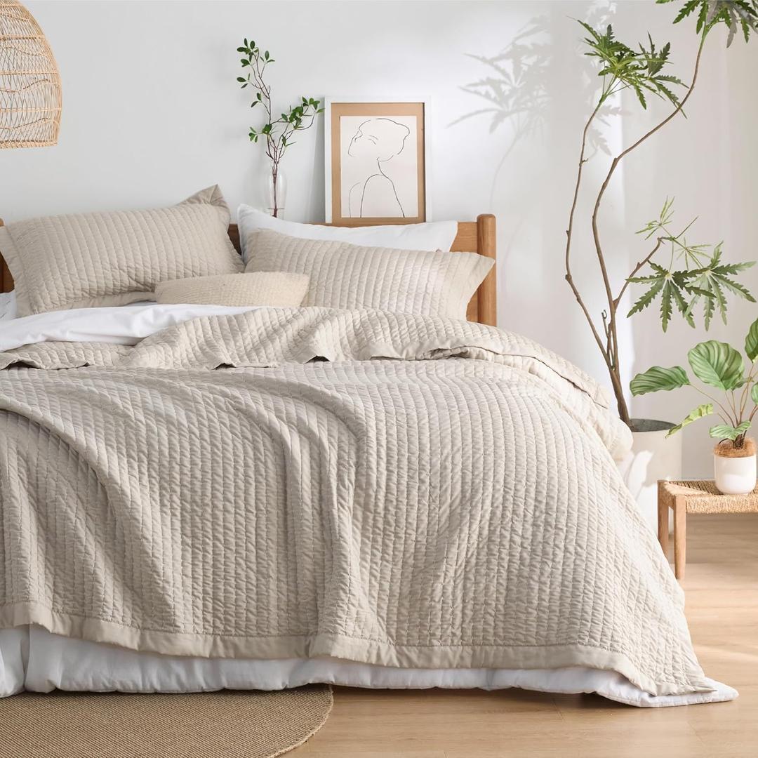 Bedsure Quilts Queen Size - Queen Quilt Bedding Set Bedspread Coverlet for Farmhouse Bedroom Decor, Lightweight Bedspread, 3-Piece Set with 90"x96" Coverlet & 2 Pillow Shams, All-Season Soft Comforter (02 - Light Beige (Solid Border))