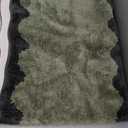 Uphome Bathroom Runner Rug, Green Large Water Absorbent Cute Bath Mat Non Slip Washable, 24x60 Soft Irregular Shaped Shaggy Microfiber Bath Runner Rug for Floor, Bathtub, Bedroom