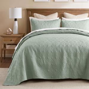Madison Park Quebec King Size Quilt Bedding Set - Seafoam , Damask 3 Piece Bedding Quilt Coverlets Ultra Soft Microfiber Bed Quilts Quilted Coverlet