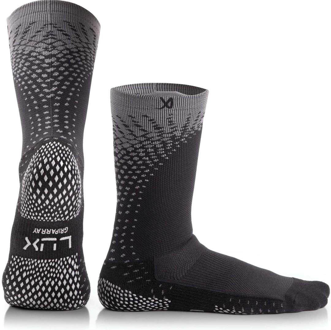 Lux Men's Performance Grip Cleats