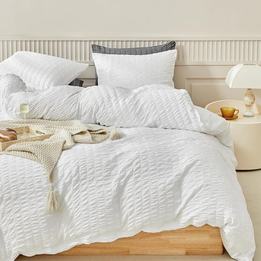 WARMDERN Duvet Cover Set Queen Size, 3pcs Washed Microfiber White Bedding Set, Soft Breathable Striped Textured Seersucker Duvet Cover with Zipper Closure & Corner Ties, (White, Queen)