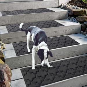 Aucuda 2pcs 8.5" x 30" Stair Treads for Elders and Dogs on Wooden Steps Indoor, Winter, Non Slip Stair Runner Rug Ice Insulation with Rubber Backing, Knot Staircase Mat Carpet for Outdoor Grip.