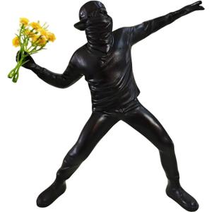 Banksy Street Graffiti Art Statue,Throwing Flower Boy Figurine,Resin Statue Ornaments,Living Room Dining Desk Decorations,Bookshelf Decorative Objects,Modern Home Decor(8.6"/Black)