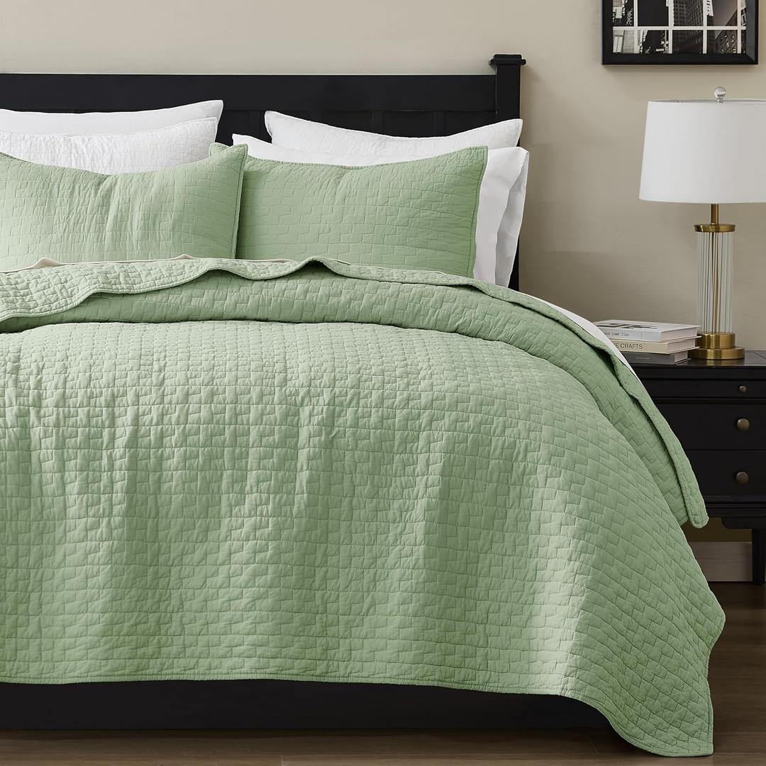 Sage Green 100% Cotton Quilt California Cal King Size Bedding Sets with 2 Pillow Shams, Texture Oversized Lightweight Bedspread Shabby Chic Coverlet, Soft Bed Cover for All Season, 3 Pieces (118"x106"）