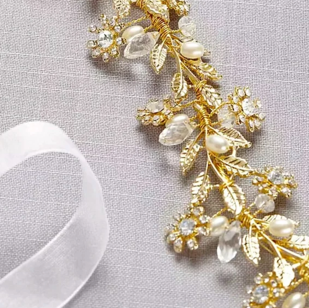 Bridal Hair Comb Crystal Flower Vine Wedding Hair Pieces Rhinestones Pearl Wedding Headbands,Handmade Bridal Hair Pieces Prom Hair Accessories Gold (1)
