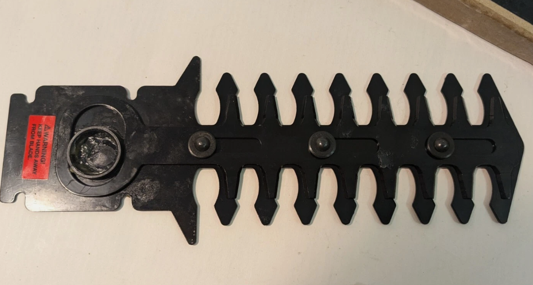 6" Hedge Trimmer Attachment Rough Around the Hedges