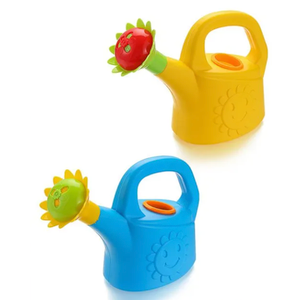 Plastic Watering Cans for Chickens, Garden, Children's games, Beach, Bath, Watering Cans