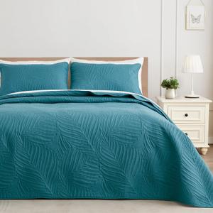 Exclusivo Mezcla California King Quilt Bedding Set, Lightweight Teal Quilts Cal Oversized King Size for All Seasons, Soft Microfiber Bedspreads Coverlets with Leaf Pattern, 3 Piece