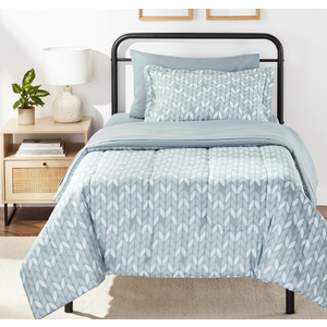 Amazon Basics Twin/Twin XL Comforter Bedding Set with Printed Sheets, 5-Piece, Gray Leaf, Lightweight Microfiber Bed-in-a-Bag, Machine Washable, Gray Leaf