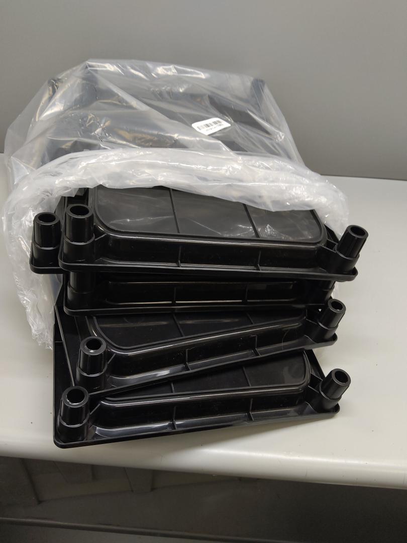 5 black shelf's for a shelf