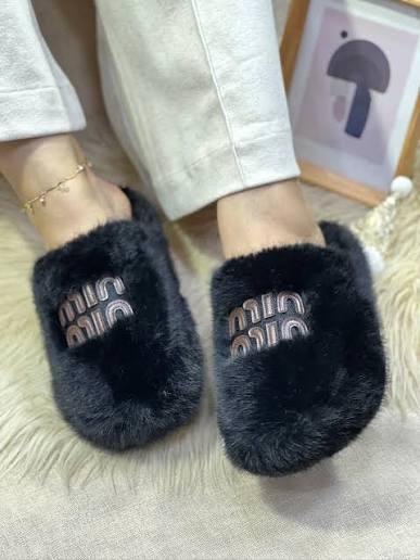 PXPUIQ Cozy Faux Fur Slippers with Stylish Letter Embroidery Non-Slip Rubber Sole Soft Indoor Slippers for Home 40