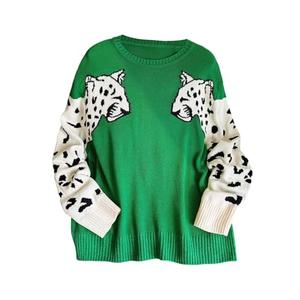 WDIRARA Women's Plus Size Leopard Tiger Print Sweater Crew Neck Long Sleeve Fuzzy Knitted Pullover Top Green Large Plus