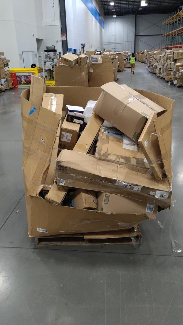 Pallet of Salvage Items