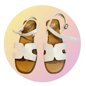 SM New York White Sandals
, Size 4