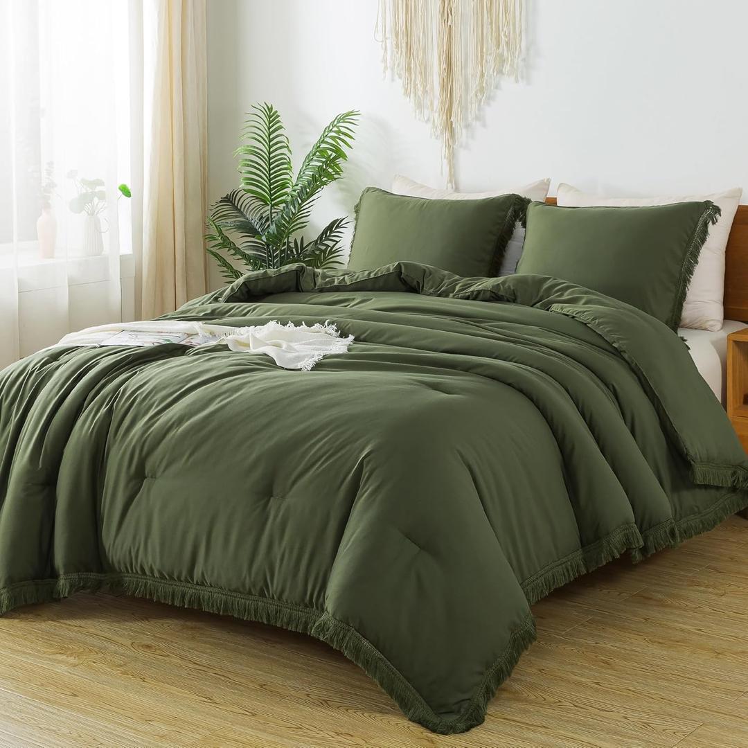 Andency Oversized King Size Comforter Set Olive Green 128x120, 3 Pieces Boho Soft Lightweight Bedding Comforter Sets, Tassel All Season Bed Set (1 Comforter & 2 Pillowcases)