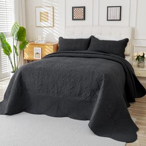 EVENHUG Quilt King California Size Bedding Set with Pillow Sham Lightweight Oversized King Bedspreads Coverlet Soft Reversible Bed Cover for All Season 3 Piece (Dark Grey 120"x120")