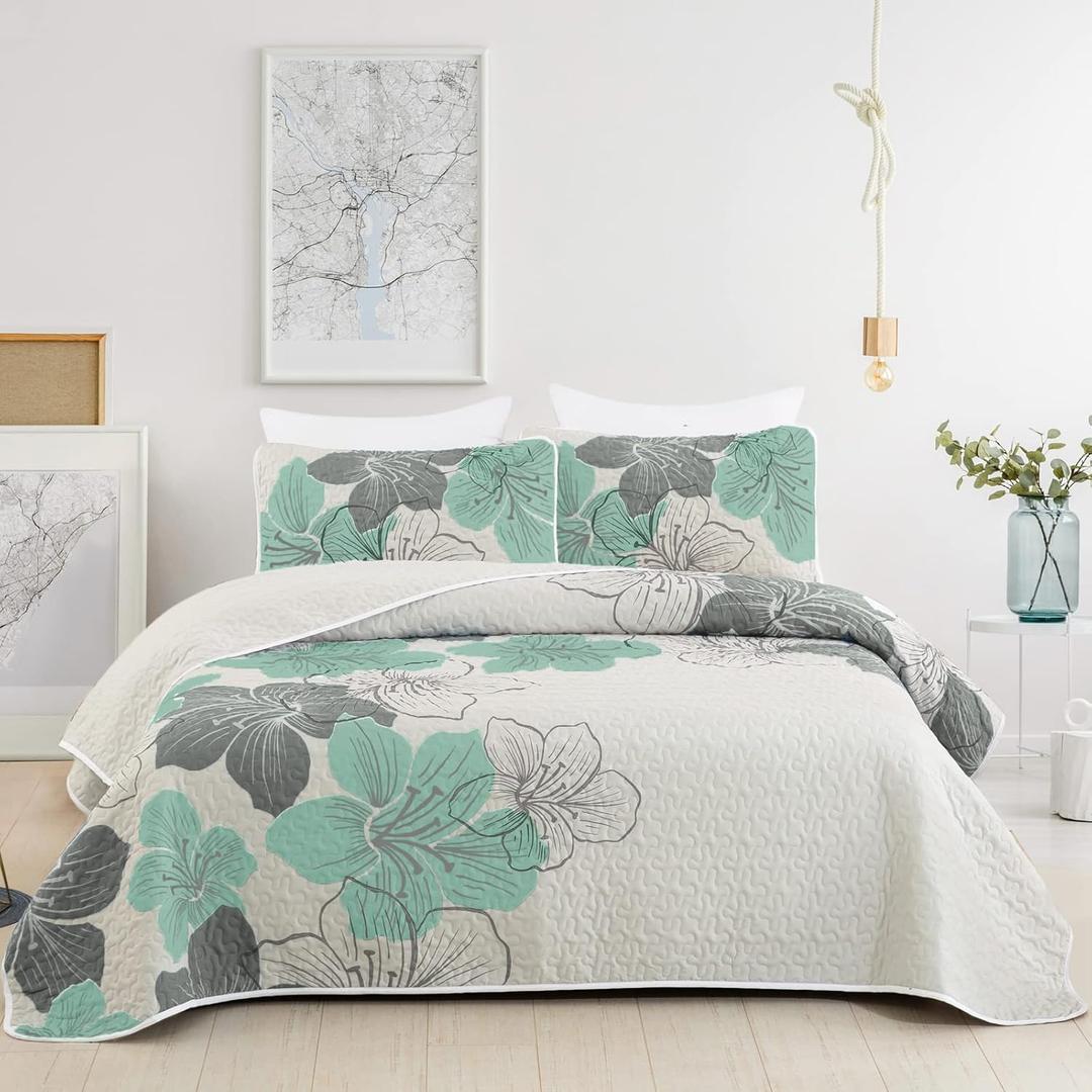 DJY 3 Pieces Quilt Set California King Green Floral Pattern Quilt Coverlet Elegant Boho Bedspread with 2 Pillow Shams Soft Lightweight Bedding Quilt Set for All Season 106"x96"