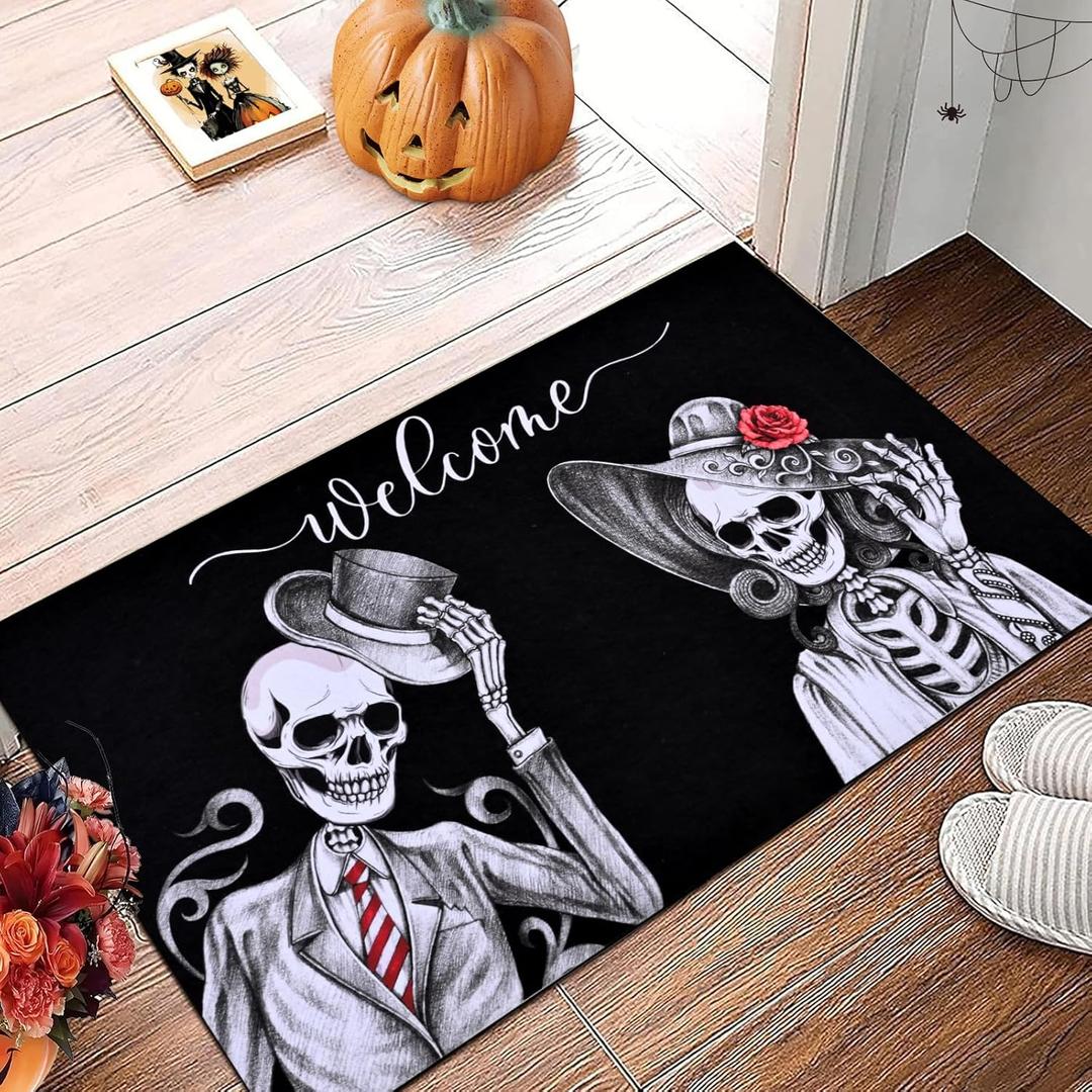 Halloween Door Mat Skull Couple Welcome Doormat Outdoor Entrance, Halloween Skull Funny Doormat, Rubber Non Slip Indoor Outdoor Mat for Front Door, Entryway 18'' x 30''