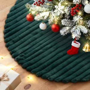 Lanpn Christmas Tree Skirt 24 inch, Faux Fur Xmas Tree Skirt Plush Winter Christmas Tree Mat for Small Mini Pencil Slim Artificial Trees Winter Home Party Indoor Xmas Decor (Green, 60cm)