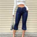Floerns Women's Capri Jeans Mid Waist Trendy Stretchy Flare Leg Denim Pants (Blue, 2XL)