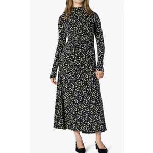 Amazon Essentials Women's Fit and Flare Long-Sleeved Short Maxi Dress
 Small