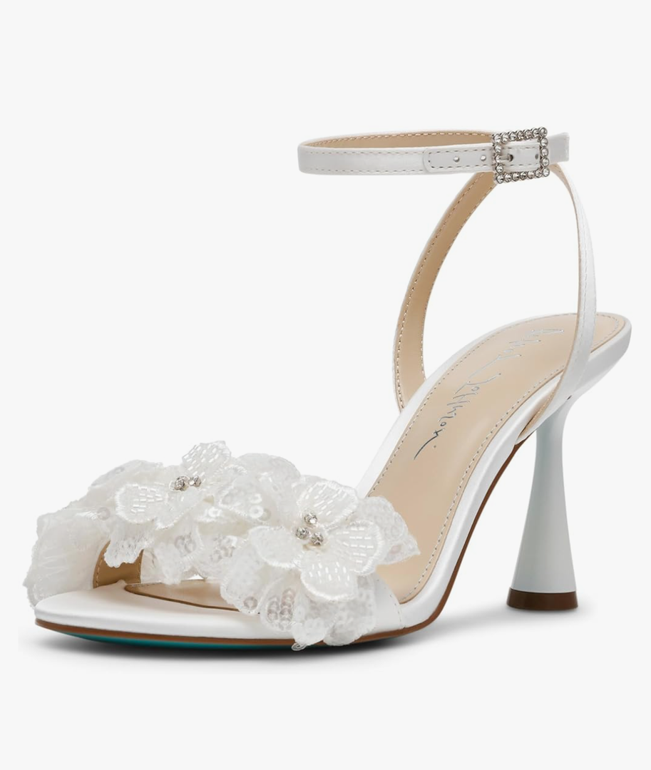 Betsey Johnson womens Cali Size 9M