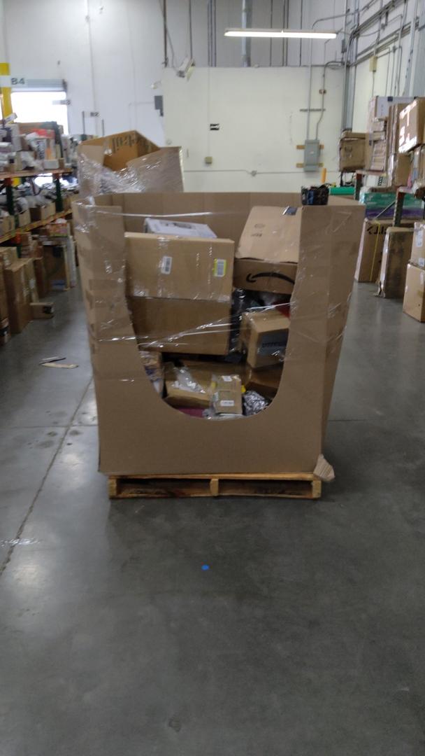 Pallet Of Salvage Items