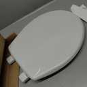 Mayfair Caswell Modern Slow Close Toilet Seat, Durable Plastic Seat, Made in USA, Round, White