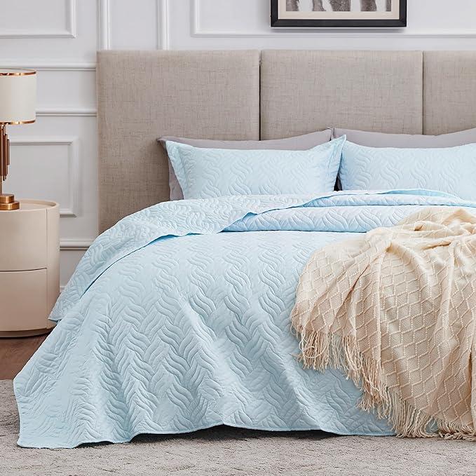DI ELLEN TRACY QUILT KING BLUE