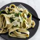 Bob's Red Mill Gluten Free 1 to 1 Baking Flour, 22oz (Pack of 4) - Non GMO, Vegan, Kosher