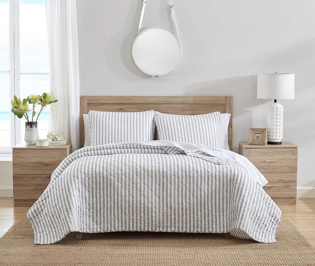 Stone Cottage | Willow Way Collection | Quilt Set - 100% Cotton, Ultra-Soft & Reversible Bedding with Matching Sham, Pre-Washed for Extra Comfort, Twin, Grey