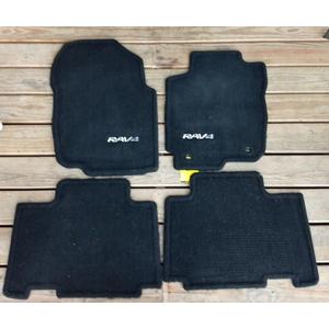 Genuine Toyota (PT206-42130-20) Floor Mat