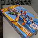 Hot Wheels Track Set with 1:64 Scale Toy Car, 4 Intersections for Crashing, Powered by a Motorized Booster, Criss-Cross Crash Track