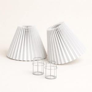 Small lampshades for table lamps, pleated, set of 2. Suitable for E27. 9"x6.2" Compatible with any interior. (White)