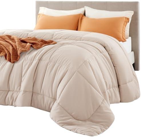 Bedsure Comforter Duvet Insert - Quilted Comforters Queen Size, All Season Duvet, GentleSoft™ Down Alternative Bedding, with 8 Tabs, Gifts for Women/Men, Beige, Queen 88 x 88 Inches