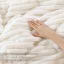 Smoofy Fluffy Queen Comforter Set 3 Pieces - Cream White Fleece Fluffy Comforter Set, Luxury Fuzzy Queen Bedding Set, Soft Warm Bed Set All Season, Heavy Faux Fur Comforter with 2 Pillow Cases