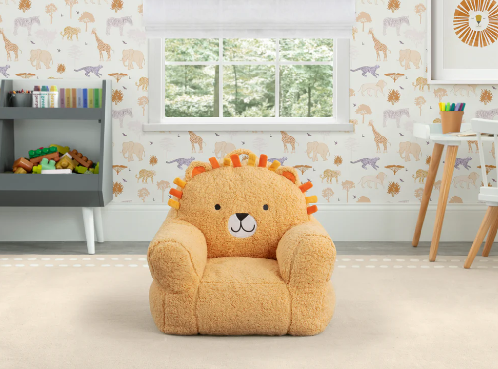 Delta Children Lion Cozee Buddy Chair, Orange